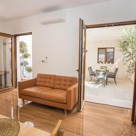 Holiday Home Camellia Porec Exterior photo